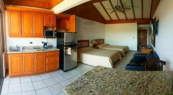Flamingo Marina Resort Studio Playa Flamingo Eksteriør billede